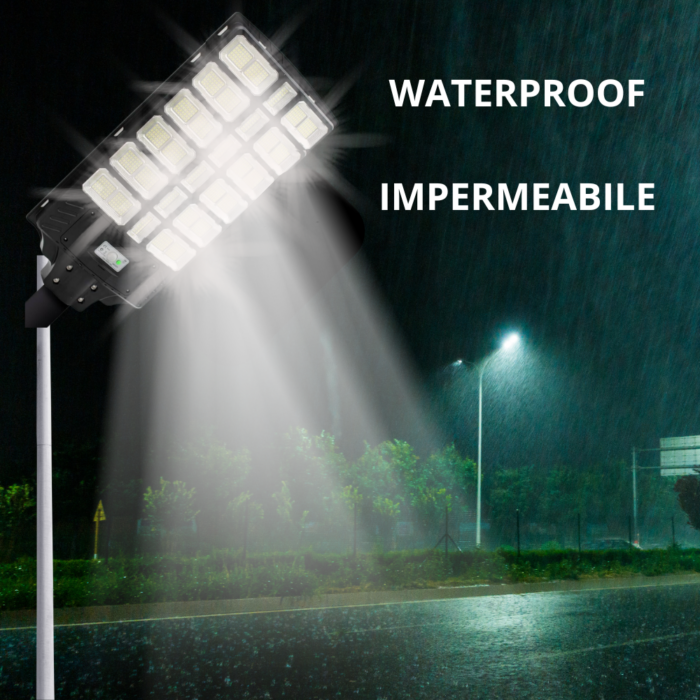 Lampione Solare 2000W Crepuscolare | IP67 Impermeabile, Luce Bianca + Staffa Gratis
