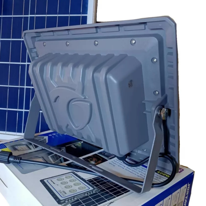 Faro Solare LED 800W Slim – Pannello Fotovoltaico, Sensore Crepuscolare IP66, in Alluminio Pressofuso