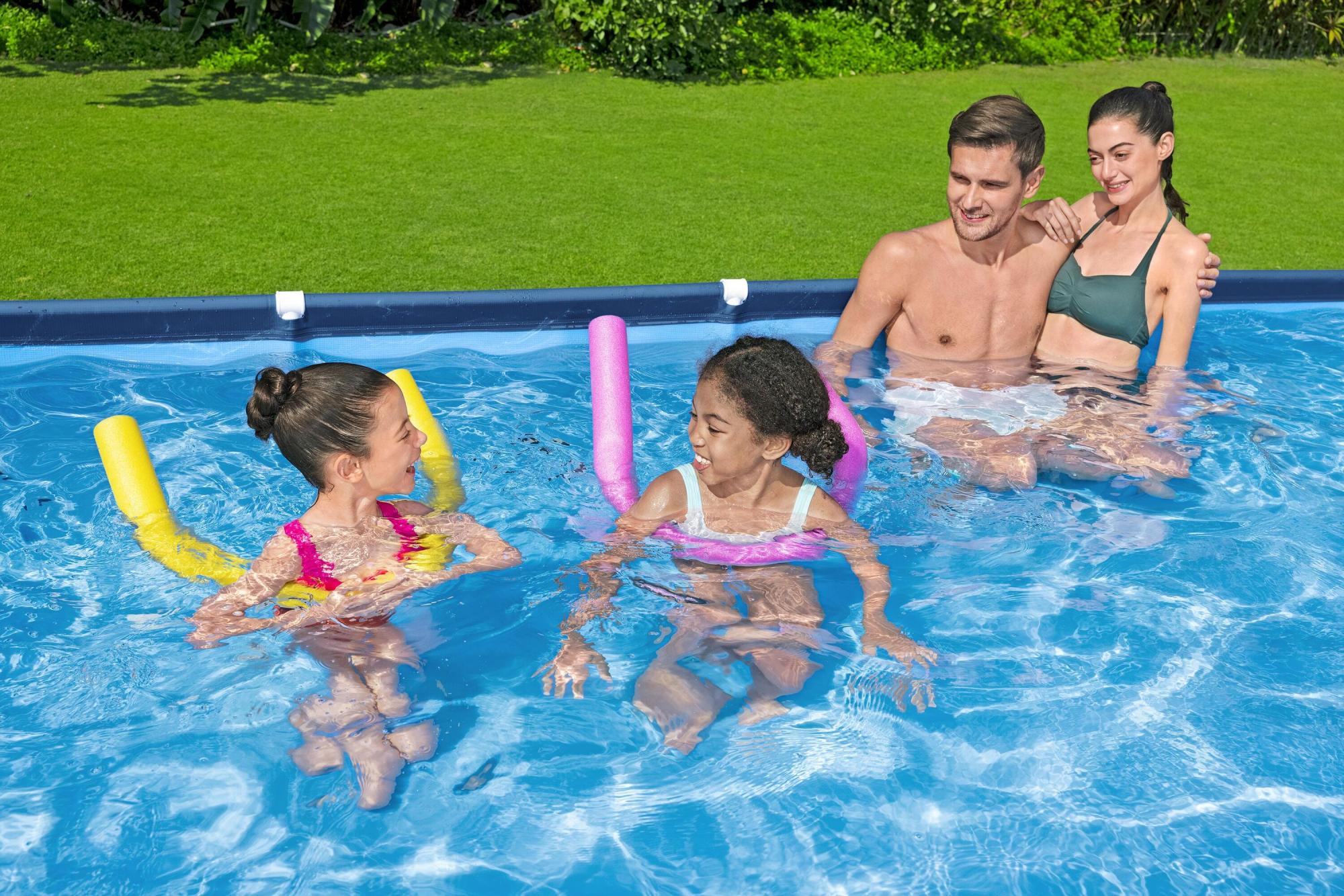 f04c0938-bcf3-4b13-89cd-b0d3d5d38a18.jpg Piscina Fuori Terra Bestway Steel Pro 400x211x81cm Rettangolare